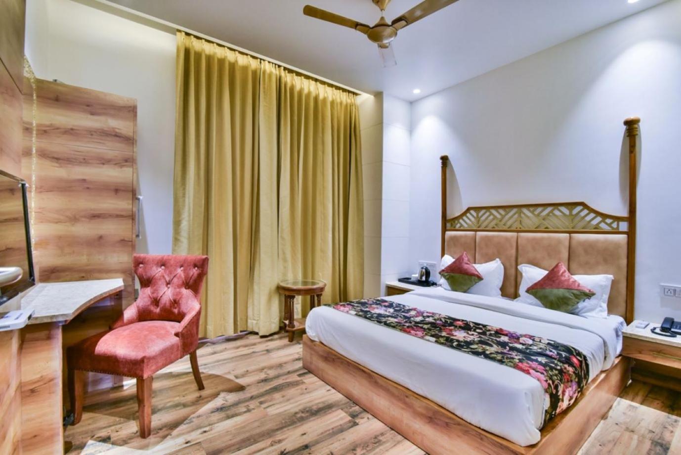 Hotel Rv Golden Амрітсар Екстер'єр фото